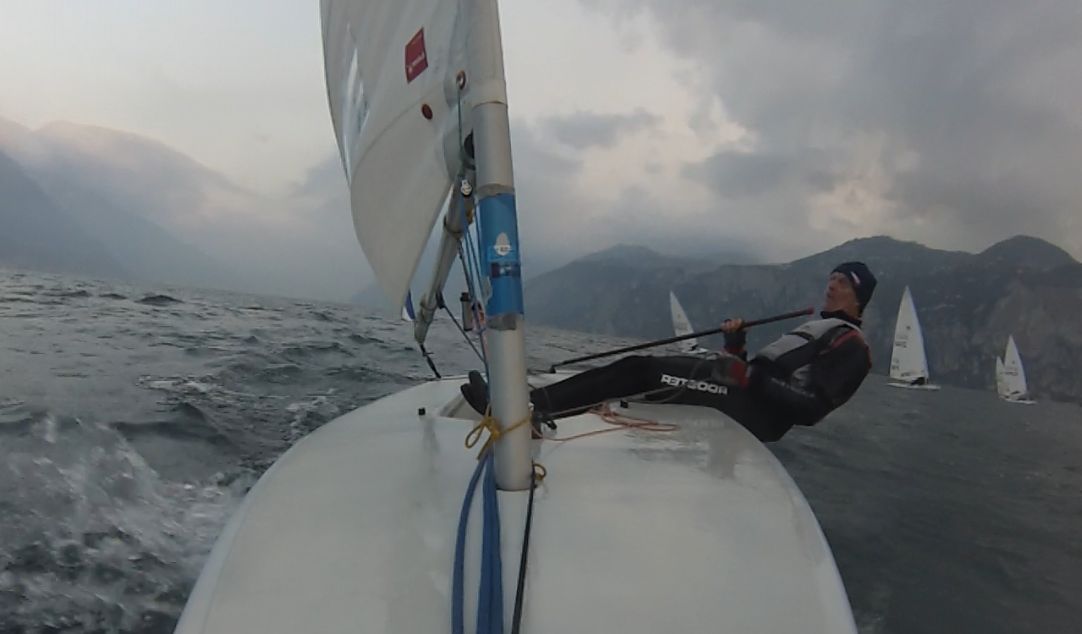 Ausreiten im Laser am Wasser